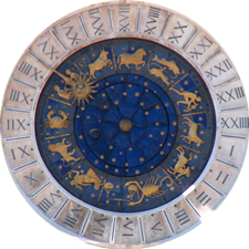 Uhr am Markusdom in Venedig mit Sternzeichen
